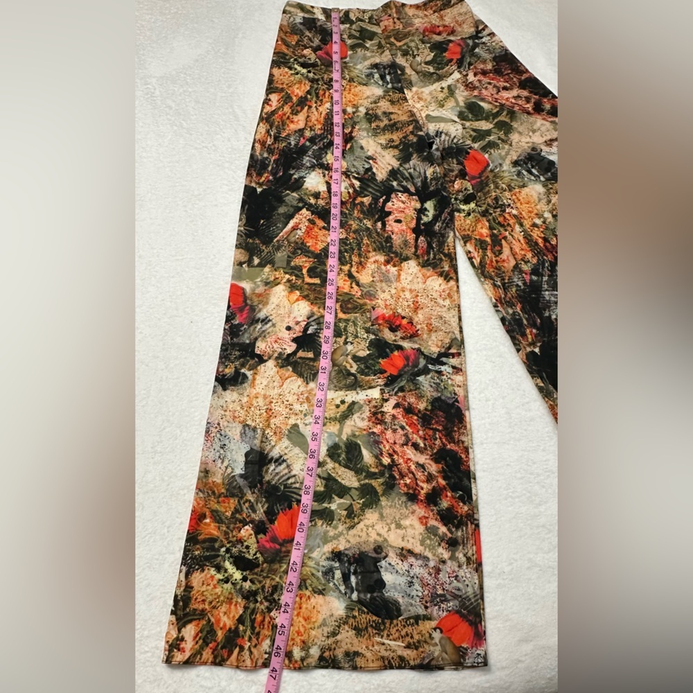 Alice + Olivia Floral Print Wide Leg Peasant Pants With back Zipper in Size 8 - Picture 6 of 16